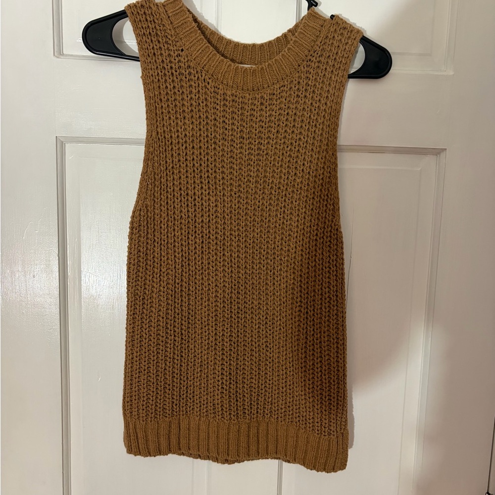 Abercrombie brown knit tank